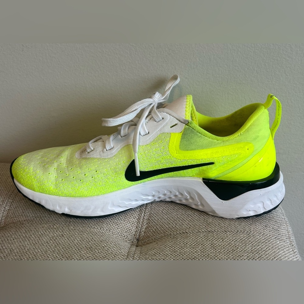 Nike Women's Odyssey React Running Shoes Bright Green AO9820-103 Size 7.5 - Picture 6 of 13
